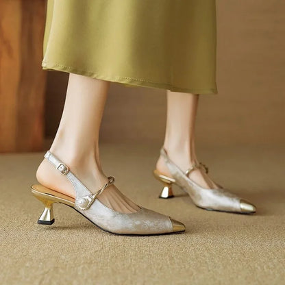Carol™ Classic Kitten Heels