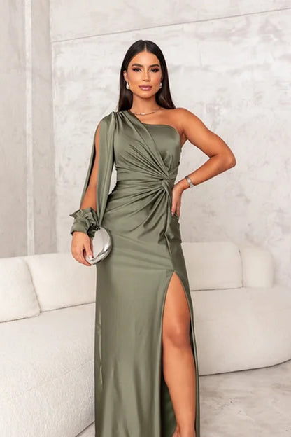 Clarisse™ Refined Luxe Maxi Dress